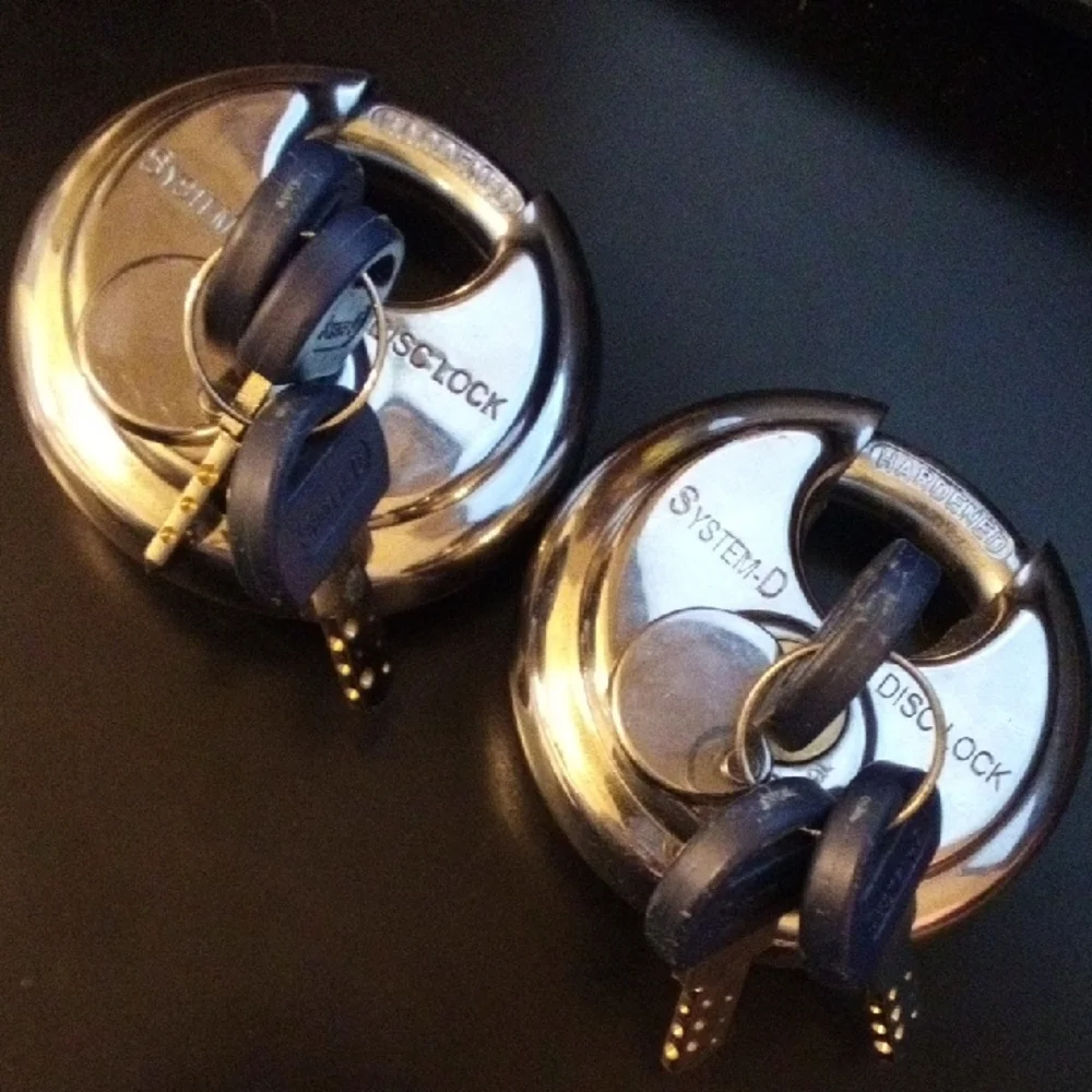 System-D Disc Locks with Keys - Picture 3 of 6